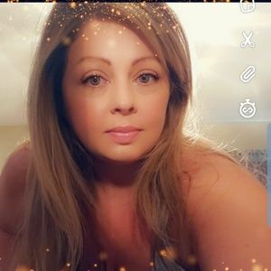 Meet your Posher, Denise